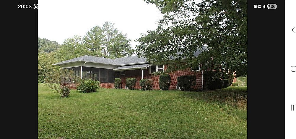 106 Southview Ave, Narrows, VA 24124 — photo 3