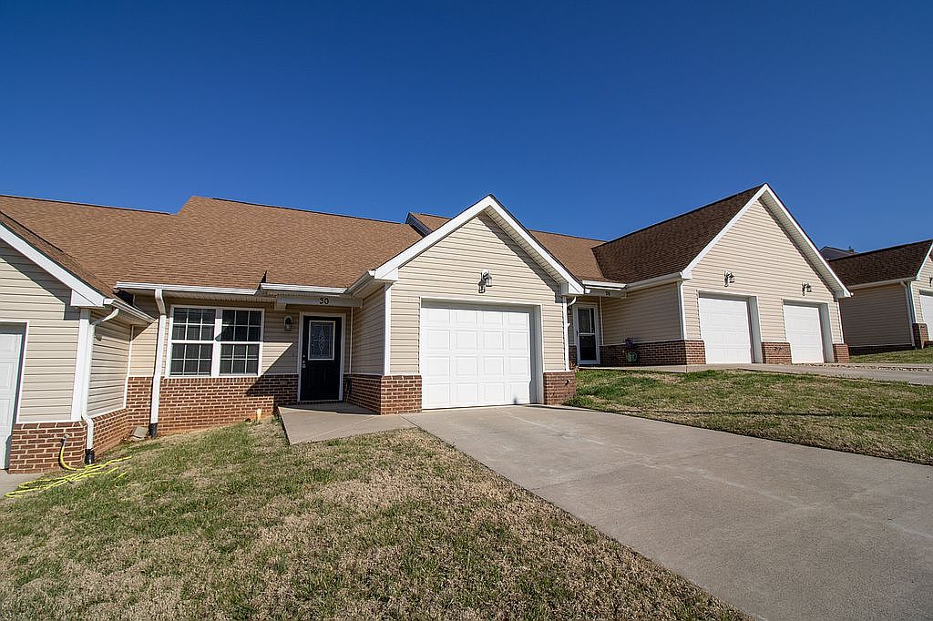 30 Hunters Valley Ln, Rocky Mount, VA 24151 — photo 2
