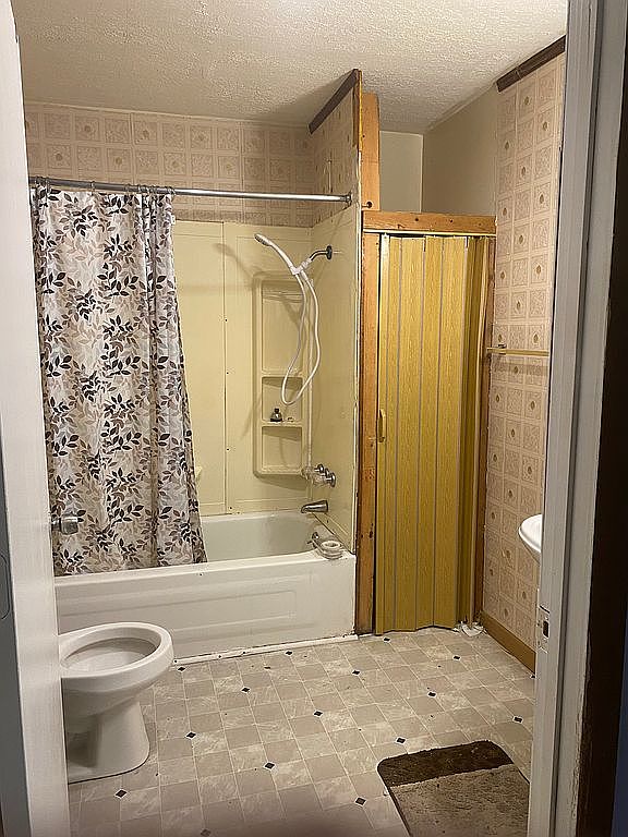 330 Cove Rd, Haysi, VA 24256 — photo 3