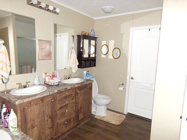 10448 Twin Ponds Dr, Windsor, VA 23487 — photo 4