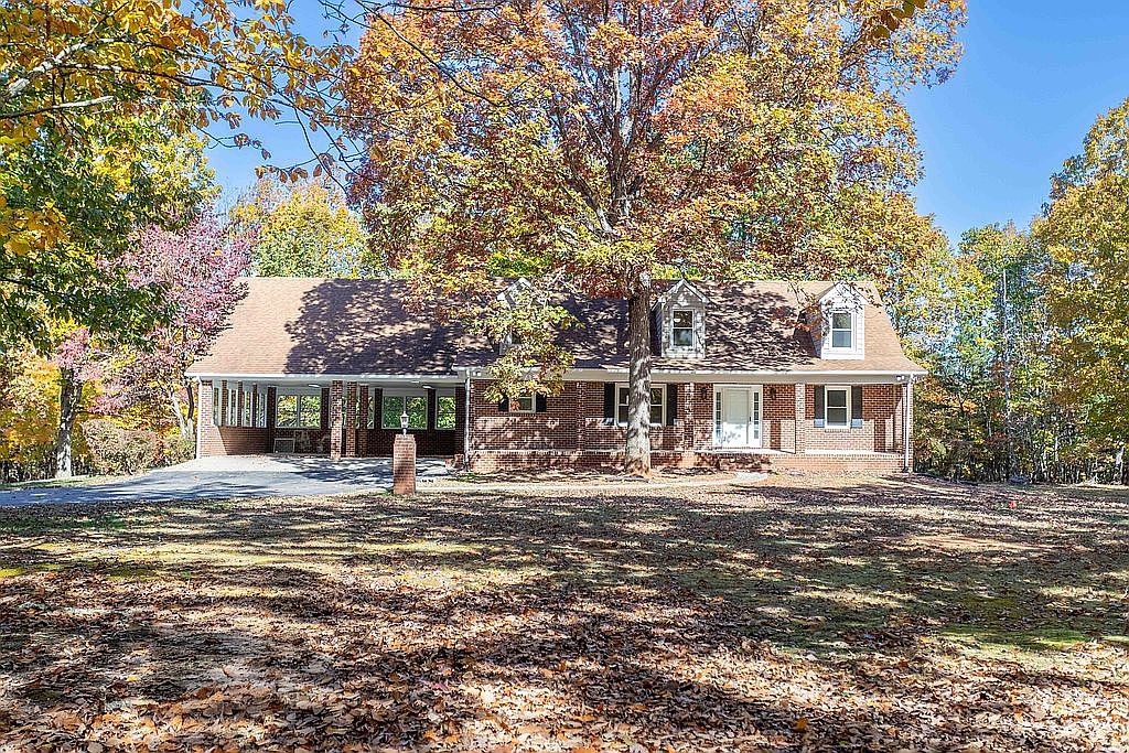 4867 Browns Mill Rd, Rustburg, VA 24588 — photo 2