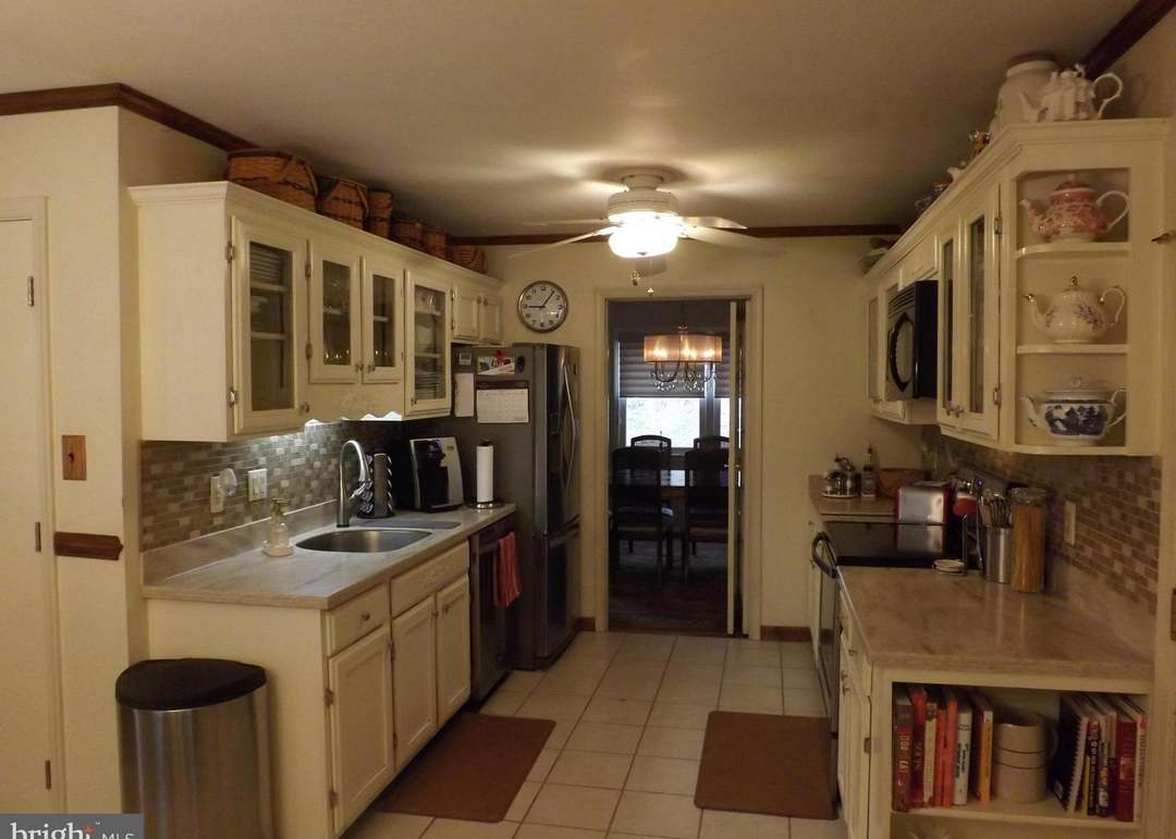 12218 Redwood Ct, Woodbridge, VA 22192 — photo 1