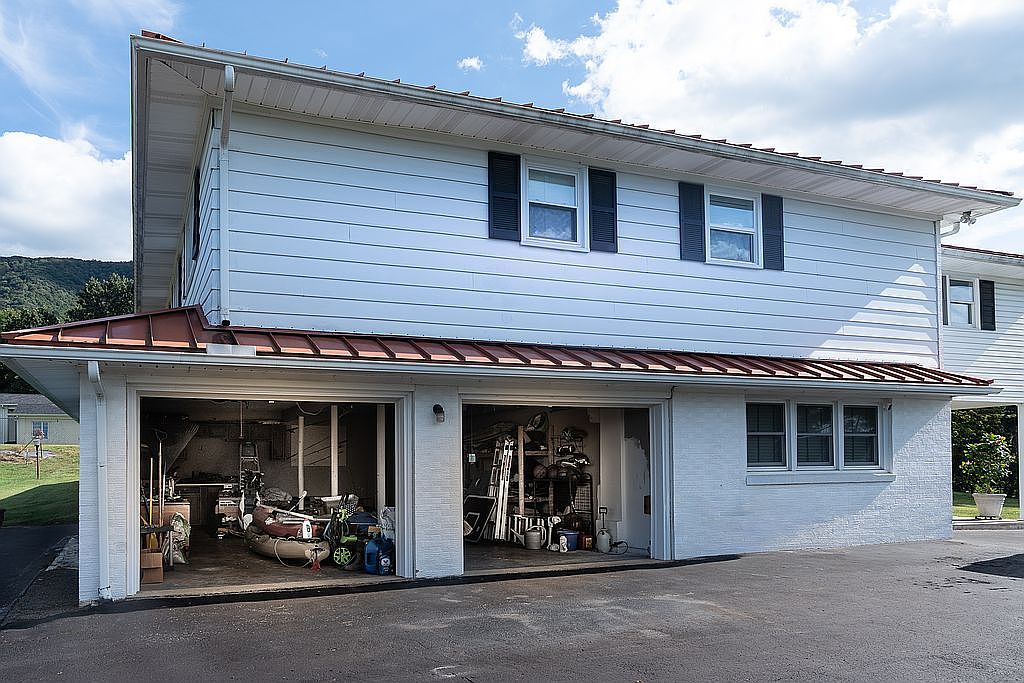 132 Crockett Dr, Tazewell, VA 24651 — photo 5
