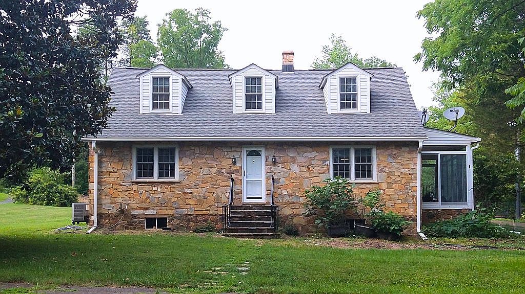 6064 Old Bust Head Rd, Broad Run, VA 20137 — photo 3