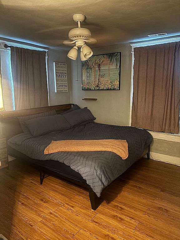 537 W 27th St, Norfolk, VA 23517 — photo 1