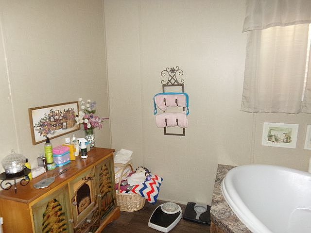 10448 Twin Ponds Dr, Windsor, VA 23487 — photo 5