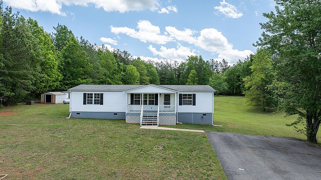195 Briery Hills Dr, Meherrin, VA 23954 — photo 4