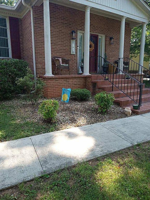 4 Sourwood Ln, Altavista, VA 24517 — photo 1