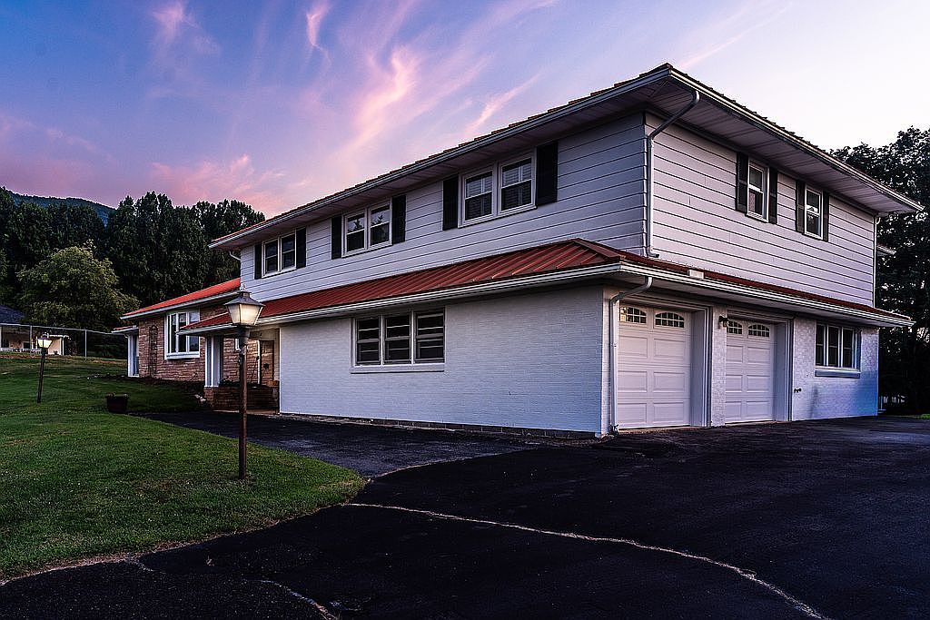 132 Crockett Dr, Tazewell, VA 24651 — photo 4