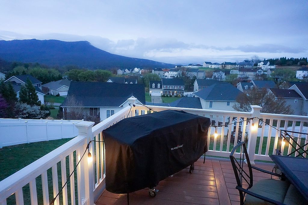 159 Jessica Dr, Penn Laird, VA 22846 — photo 1
