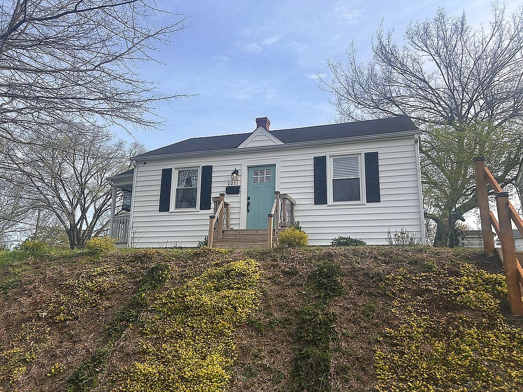 1211 Mount Erin Dr, Richmond, VA 23231 — photo 2