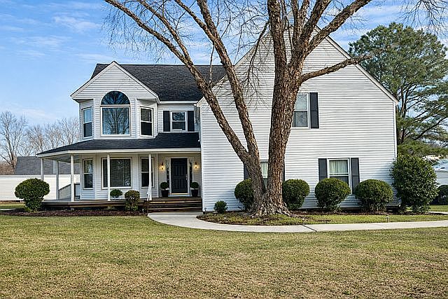 101 Fleetney Cir, Smithfield, VA 23430 — photo 2