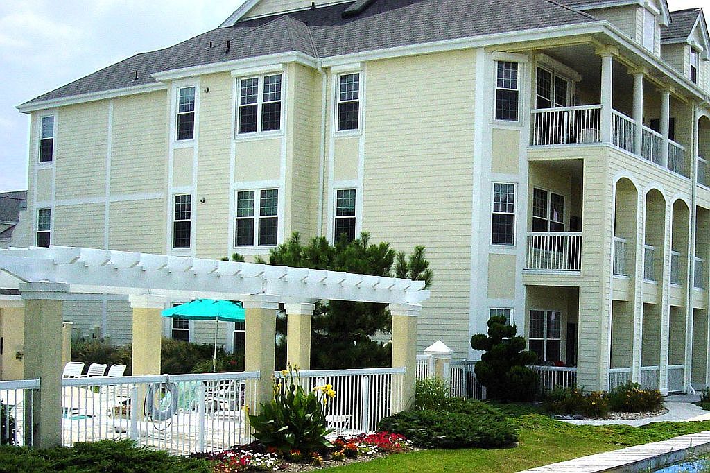 3196 Silver Sands Cir Apt 100, Virginia Beach, VA 23451 — photo 4