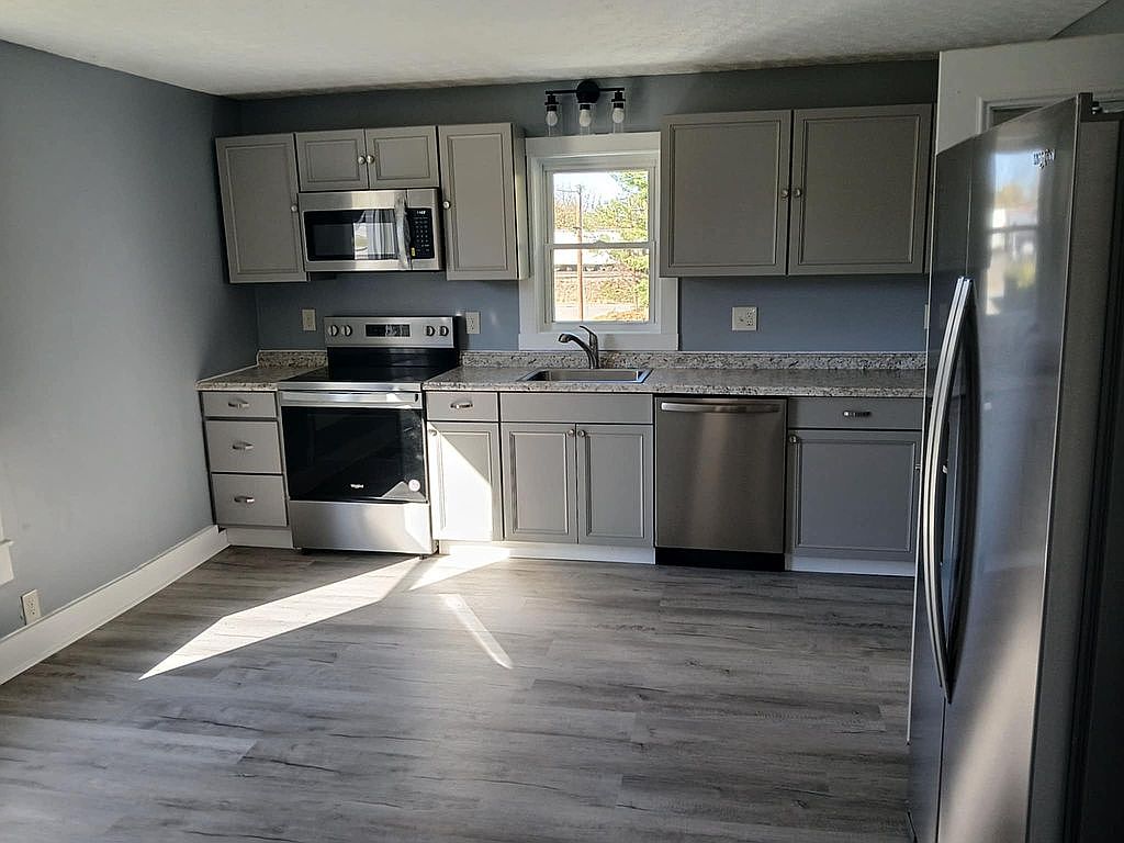 705 N Delphine Ave, Waynesboro, VA 22980 — photo 4