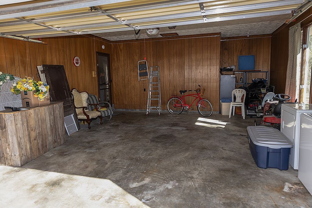 503 Birmingham Rd, Cedar Bluff, VA 24609 — photo 3