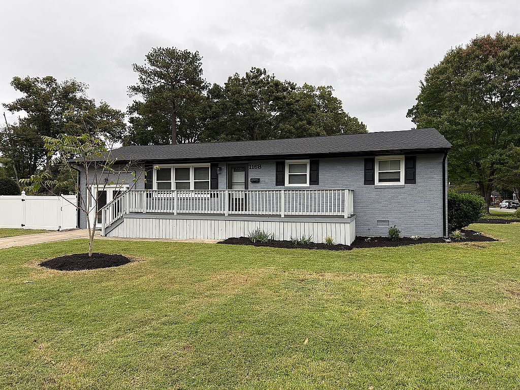 1168 Tyler Ave, Newport News, VA 23601 — photo 2
