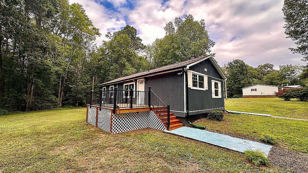 3829 Five Forks Rd, Pamplin, VA 23958 — photo 4