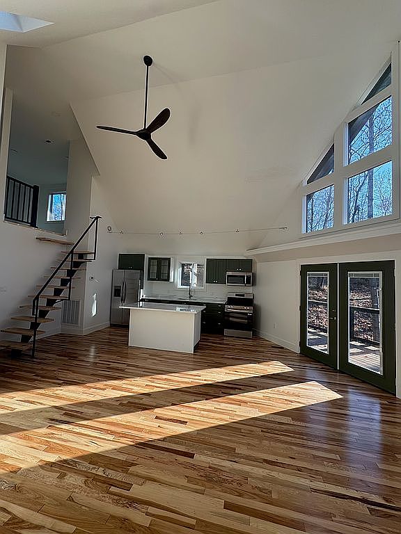 325 Persimmon Hill Dr, Roseland, VA 22967 — photo 1