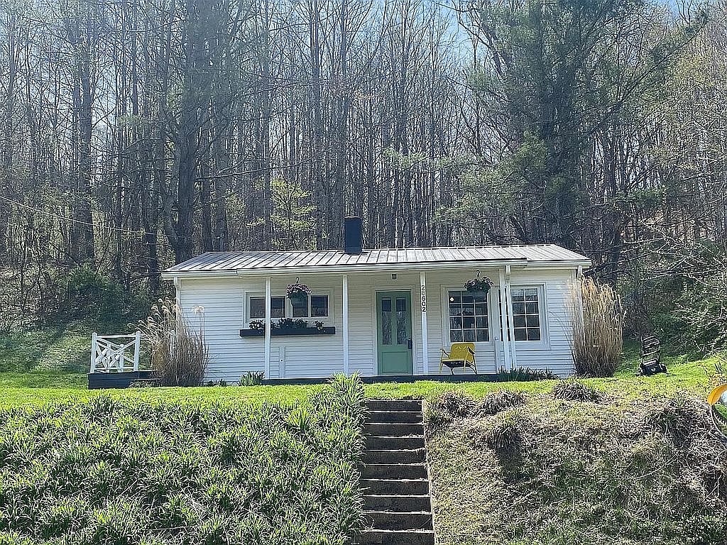 28602 Smyth Chapel Rd, Meadowview, VA 24361 — photo 3