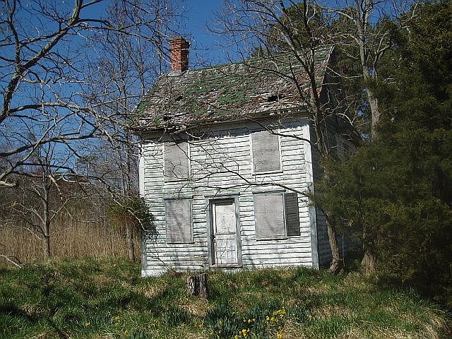 8417 Whites Rd, Sanford, VA 23426 — photo 2