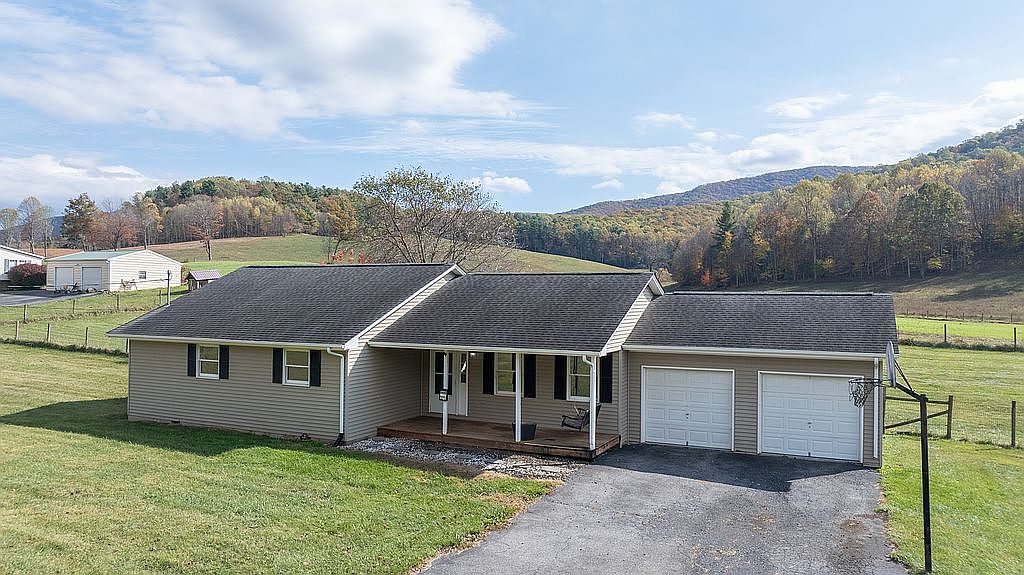 2586 S Fork Rd, Marion, VA 24354 — photo 2