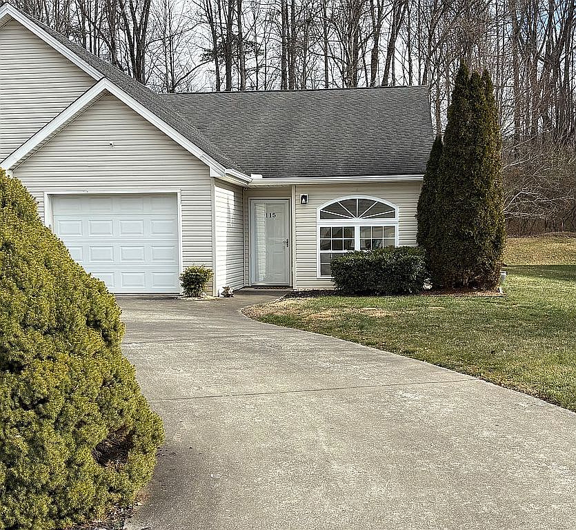 115 Willow Oak Ct, Bristol, VA 24201 — photo 2