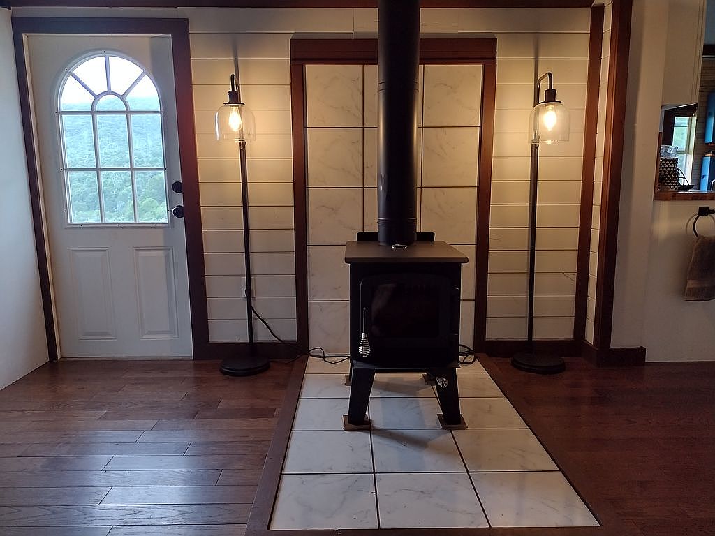 1510 Matson Dr, Marion, VA 24354 — photo 1