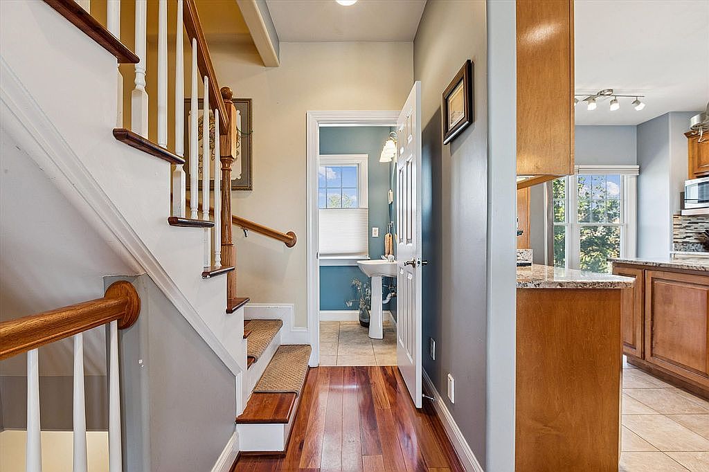 757 Charthouse Cir, Hampton, VA 23664 — photo 6
