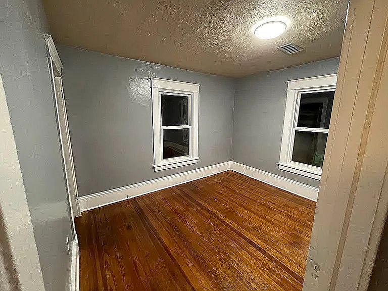 1421 7th St Se, Roanoke, VA 24013 — photo 1