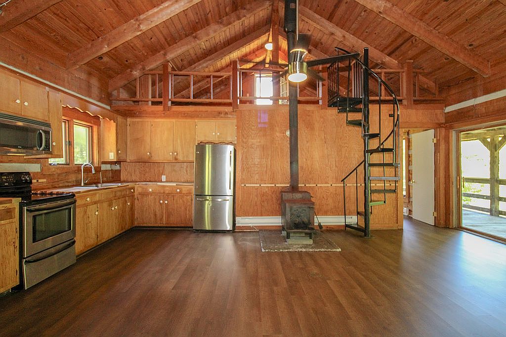 164 Old Cabin Rd, Cascade, VA 24069 — photo 2