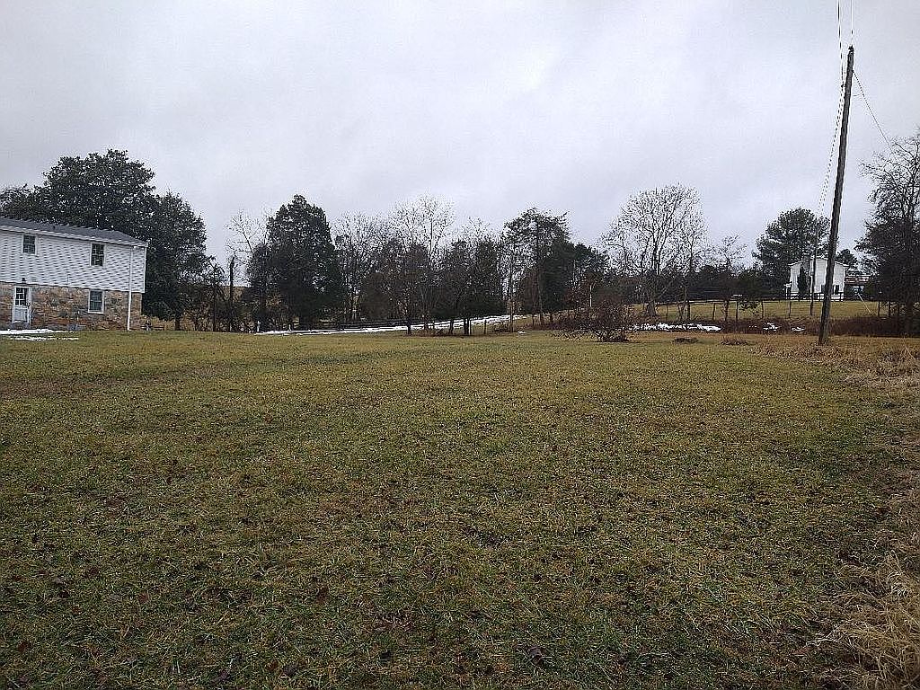 6064 Old Bust Head Rd, Broad Run, VA 20137 — photo 5