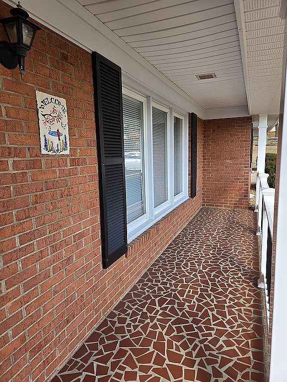 255 Verbena Rd, Shenandoah, VA 22849 — photo 5