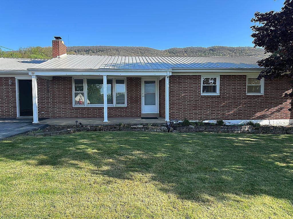 110 South Ln, Bluefield, VA 24605 — photo 2