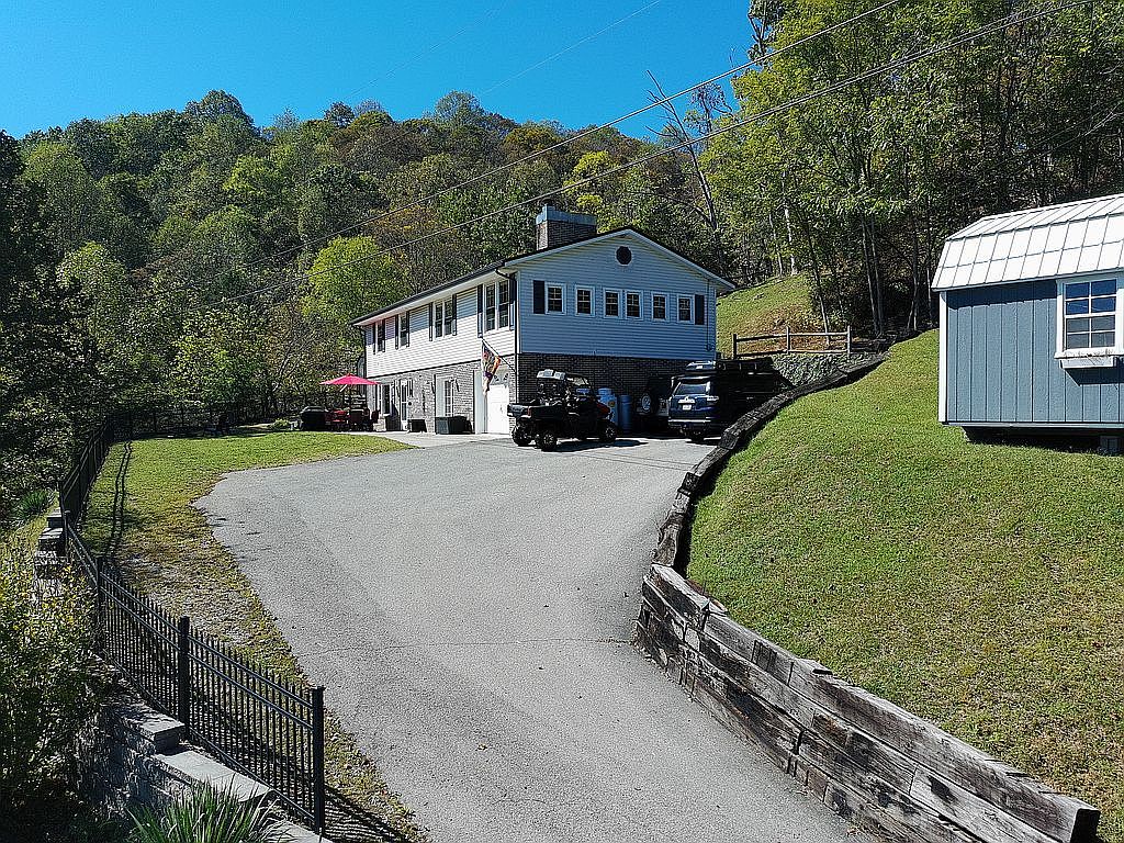 4137 Little Wytheville Rd, Draper, VA 24324 — photo 6