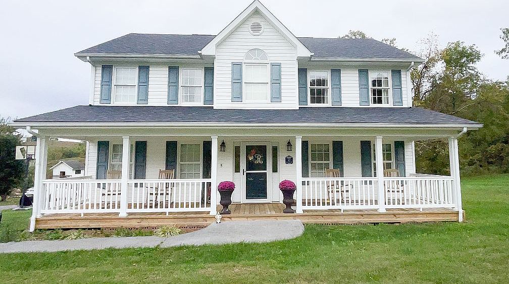 45 Oaklawn Cir, Lebanon, VA 24266 — photo 2