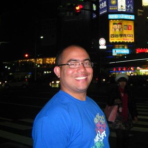 A photo of Angel Hernández
