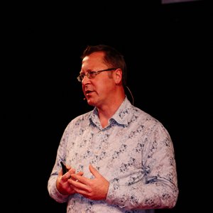 A photo of alansmlxl