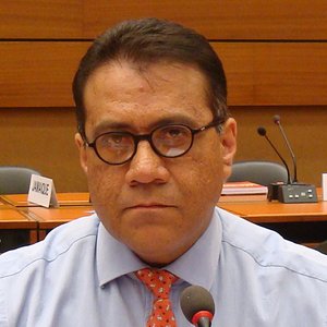 A photo of Victor Reyes