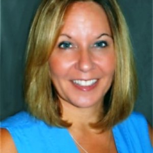 A photo of Carolyn Crummey