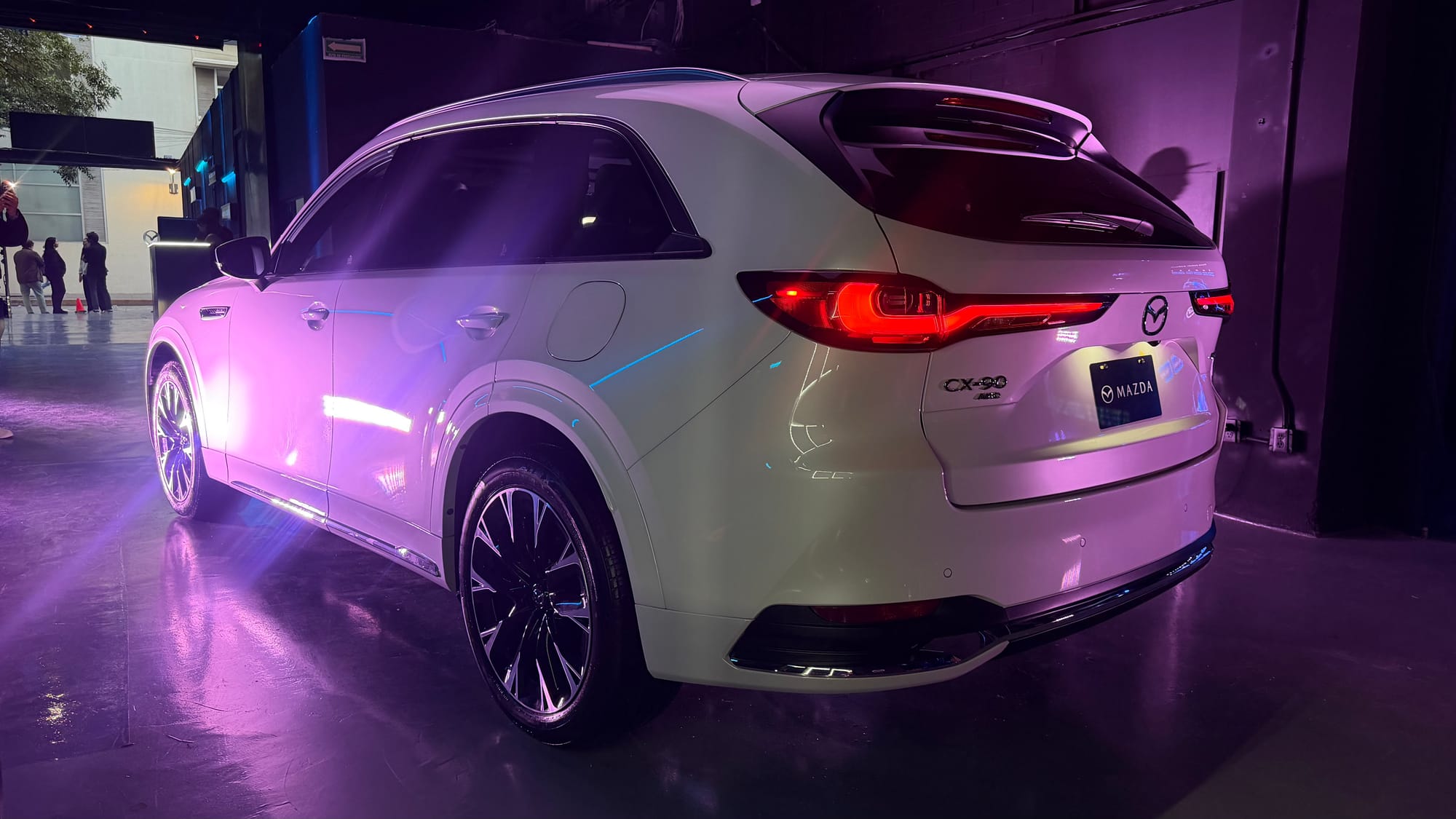 La Mazda CX-90 PHEV ya tiene precio en México ¿Vale la pena?