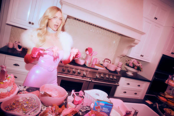 Paris Hilton-Parivie