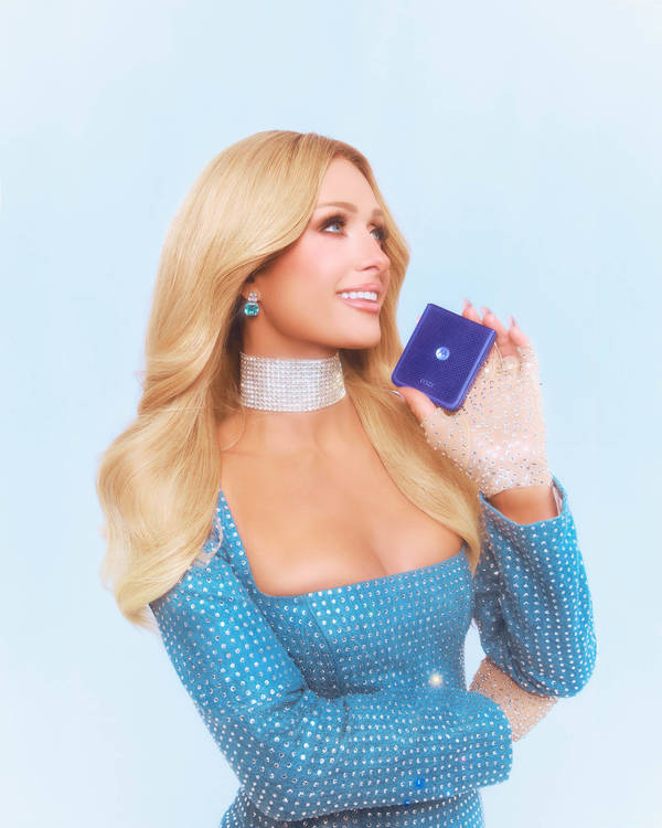 Paris Hilton-Motorola