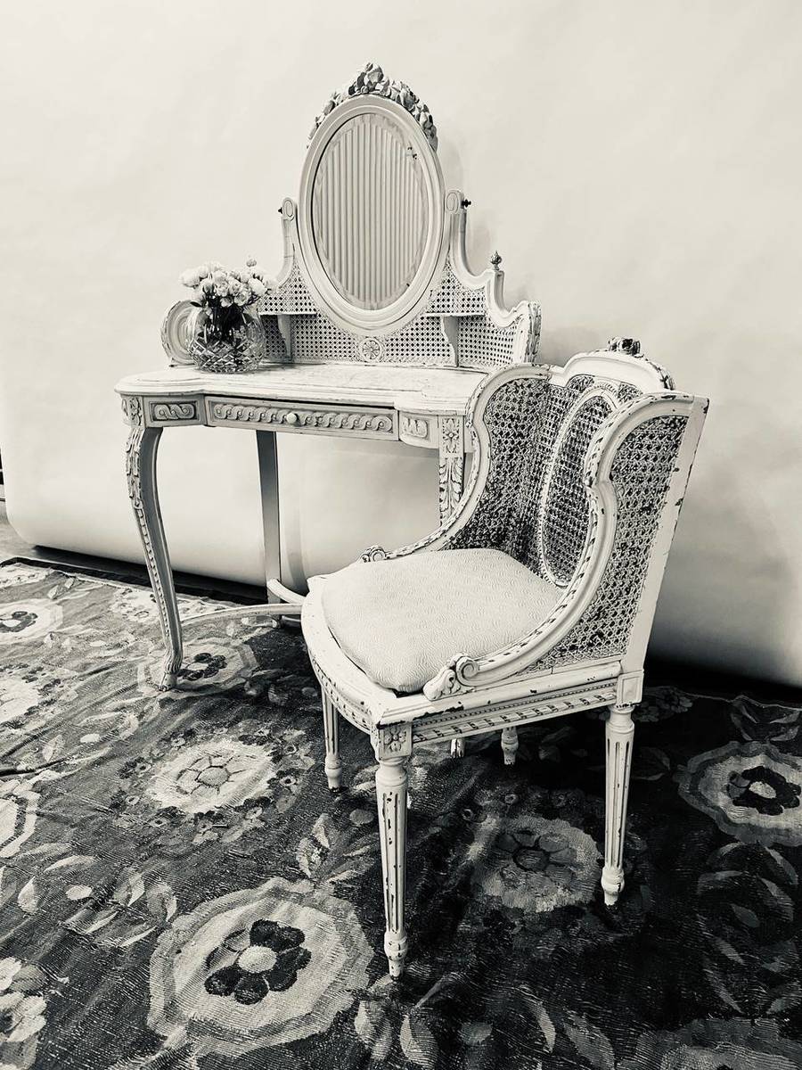Louis XVI Style Vanity Set