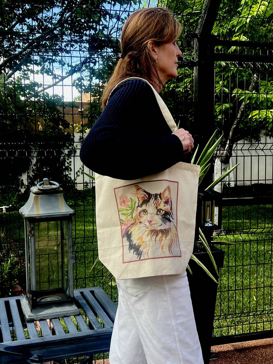 A beautiful tote bag