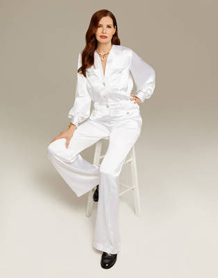 Geena Davis - New Beauty Magazine
