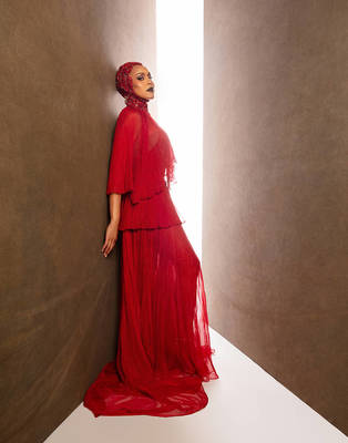 Deborah Cox - L'Officiel Fashion Book