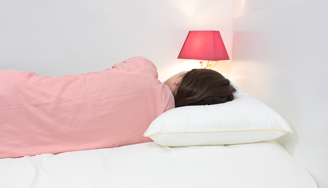 快適な眠りをもたらす横寝、寝返りも快適の理想の枕
