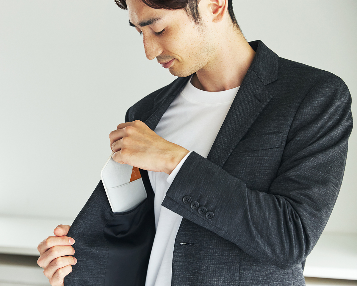 キャッシュレス化にぴったりなかさばらない財布。無理なくミニマムを極めた、「薄い財布」の傑作(長財布、二つ折り財布、パスケース、カードホルダー)|ALBERTE