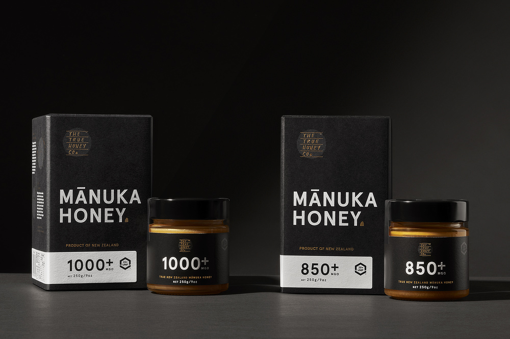 最高レベルMGO1900を生産できる、ニュージーランドでも数少ないブランドとして、UMFHA（UMF™ハニー協会）に登録されている『トゥルーハニー』｜医療用グレード、最高レベルMGO1900を生産できる、UMFHA認定のトゥルーハニー社の「マヌカハニー（マヌカ蜂蜜）」「マヌカロゼンジ（のど飴）」ニュージーランド産
