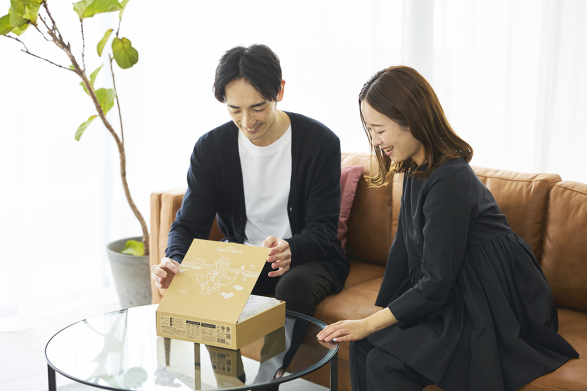 汚れを落とす界面活性剤も、汚れ再付着防止剤も、肌への刺激が少ない成分を厳選｜洗濯が驚くほどラクになるから家事の時短に！洗い分け不要・すすぎ不要のマルチ洗剤。環境に優しいエコロジーなランドリー洗剤「海へ」「森と」（がんこ本舗）